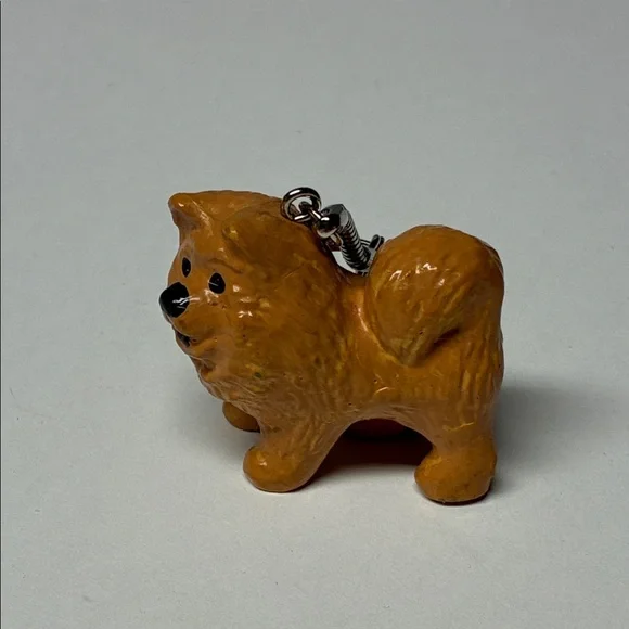 Cute Pomeranian Dog Keychain - Picture 3 of 6